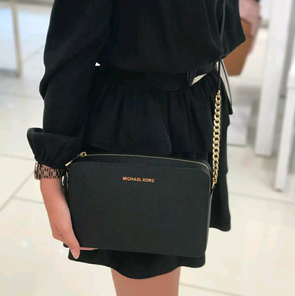 New 2019 crossbody saffiano leather AUTHENTIC - Picture 2 of 8